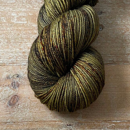 Magpie Fibers Swanky DK