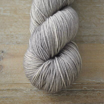 Magpie Fibers Swanky DK