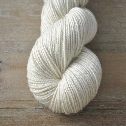 Magpie Fibers Swanky DK