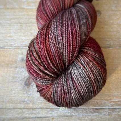 Magpie Fibers Swanky DK