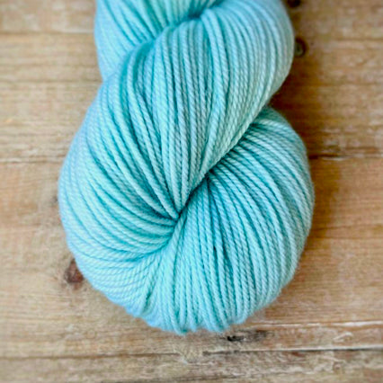 Magpie Fibers Swanky DK