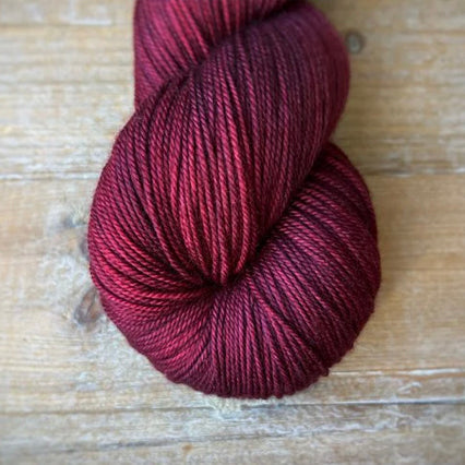 Magpie Fibers Swanky DK