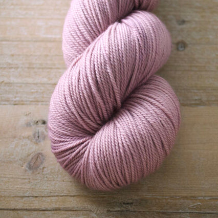 Magpie Fibers Swanky DK