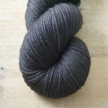 Magpie Fibers Swanky DK